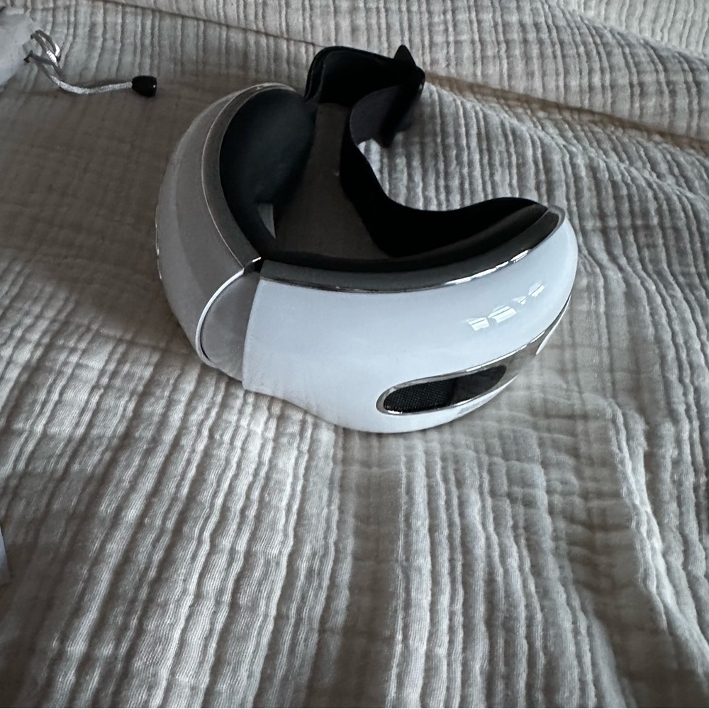 Eye Massager